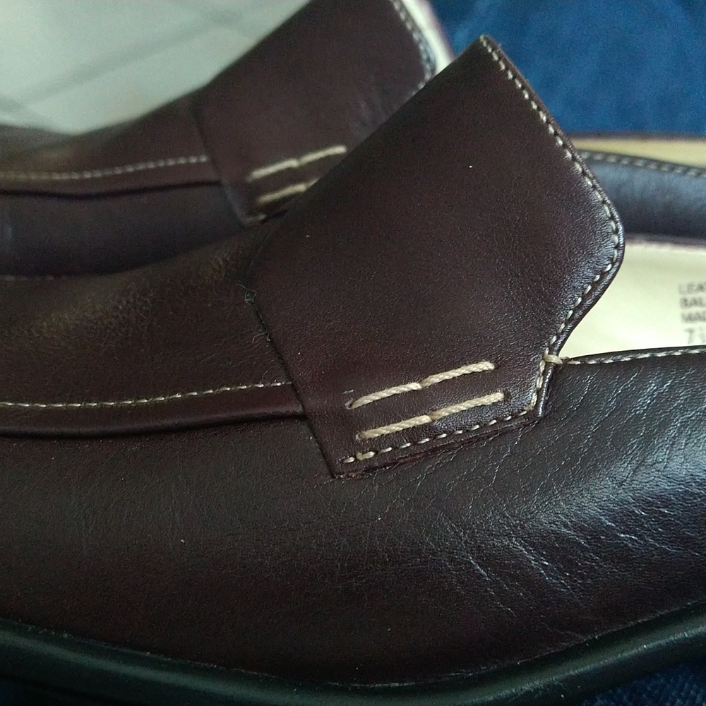 Anne Klein Loffer - Picture 3 of 3